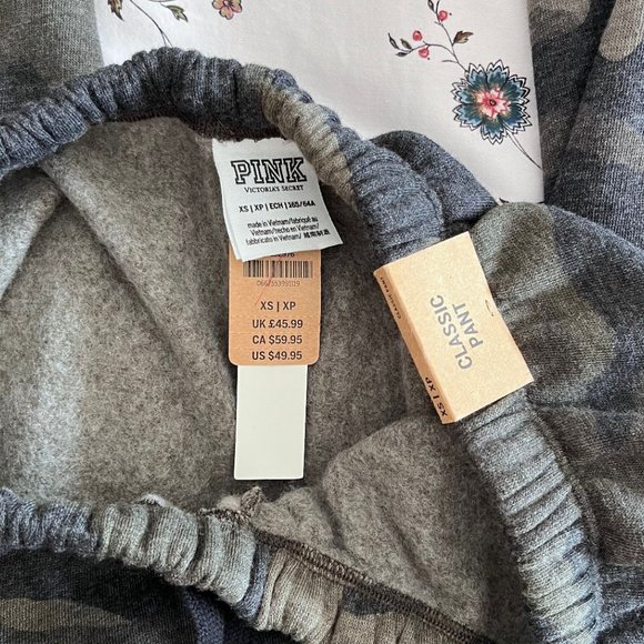 PINK by Victoria's Secret Classic Olive Green Camo Pants - Picture 3 of 3